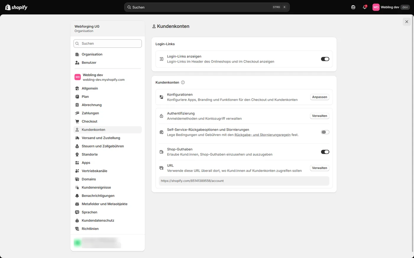 Die Einstellungen für Kundenkonten im Shopify-Adminbereich mit der Auswahl des Kontomodells und den Anmeldeoptionen